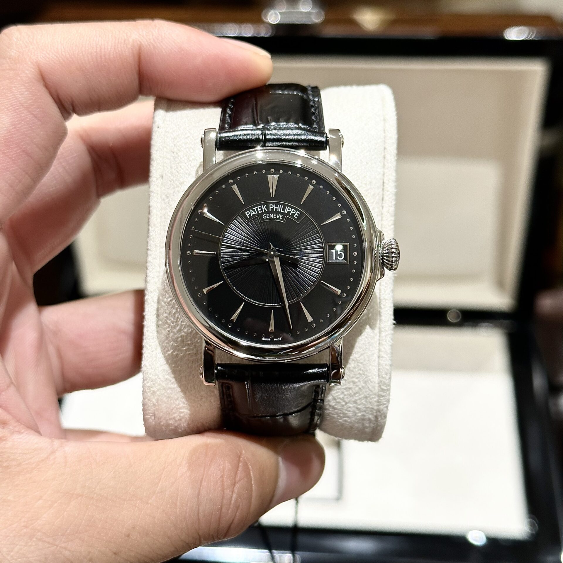 01D40C18-B8B9-2809-3241-34774AA0E846.jpg Patek Philippe Calatrava 5153 Replica Watch Black ZF Factory 38mm - Image 1
