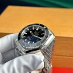 Omega Seamaster Planet Ocean 600M Replica Watch Metal Wire VS Factory 43.5mm - Image 5