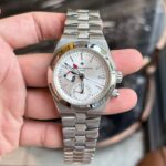 Vacheron Constantin Replica 1:1 Watch Overseas Dual Time 7900V White Dial 41mm