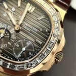 Patek Philippe Replica 1:1 Watch Nautilus 5724 18K Solid Gold With Natural Diamonds 40mm - Image 4