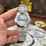 Vacheron Constantin Overseas Ultra-Thin 2000V Knock Off Watches White Dial Metal Wire 8F Factory 40mm - Image 2