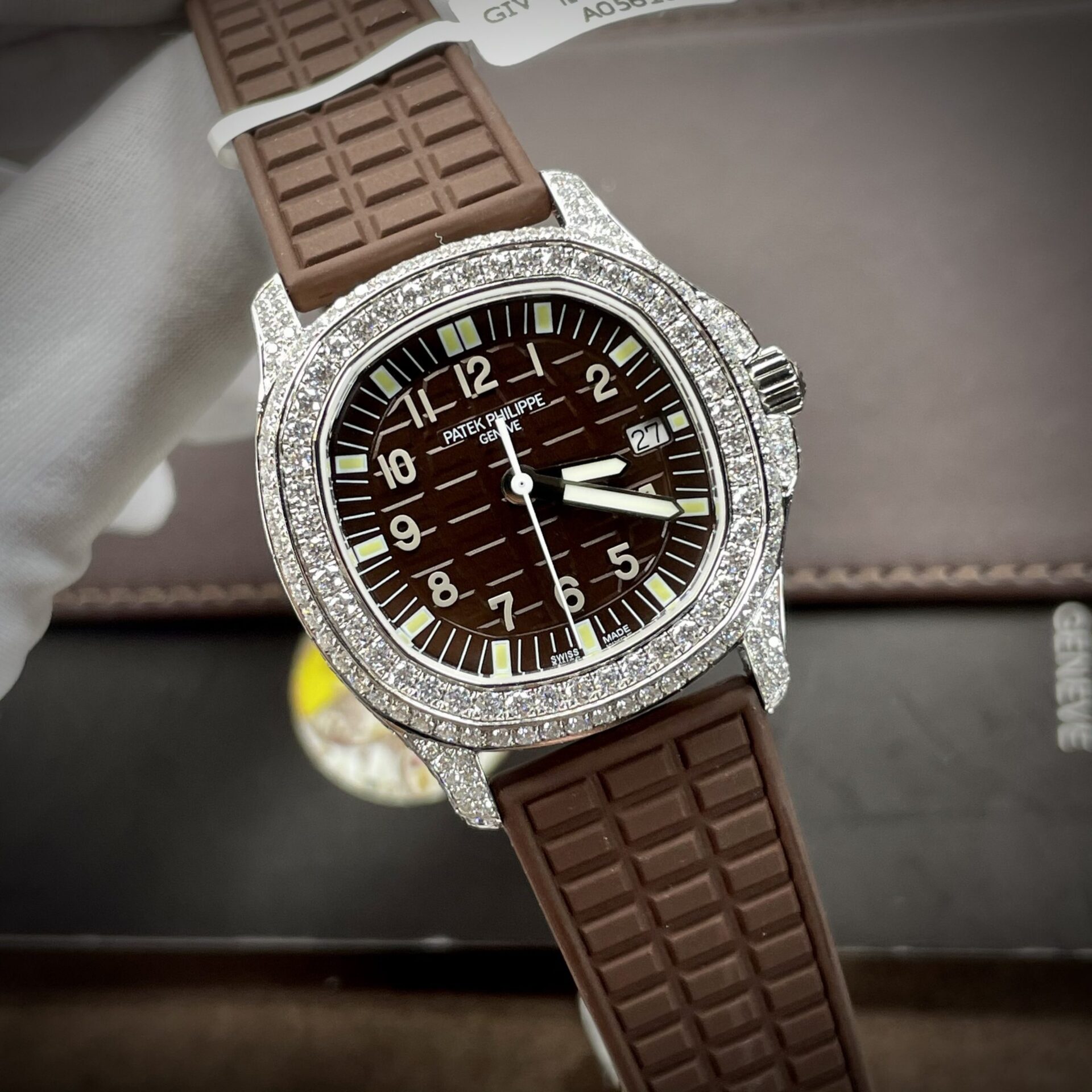 173C5421-A35D-019F-680A-47ACD3DEE063.jpg Patek Philippe Replica Watch Aquanaut 5067 Dial Brown Custom Diamonds Moissanite 35.6mm - Image 1