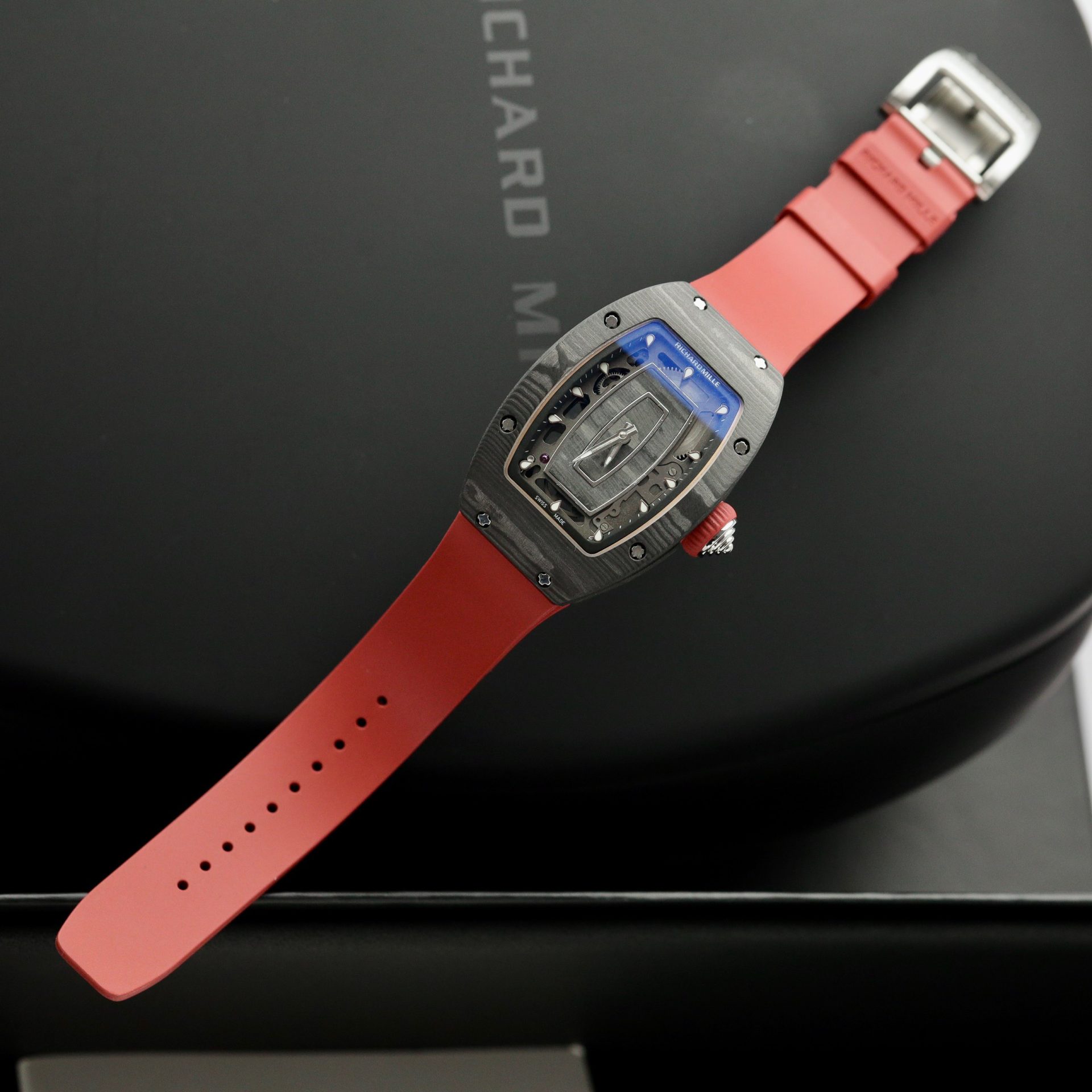 1764F888-0524-6833-8598-24A7F73614CA.jpg Richard Mille Replica 1:1 Watch RM07 Carbon Black Red Rubber Strap 36mm - Image 1