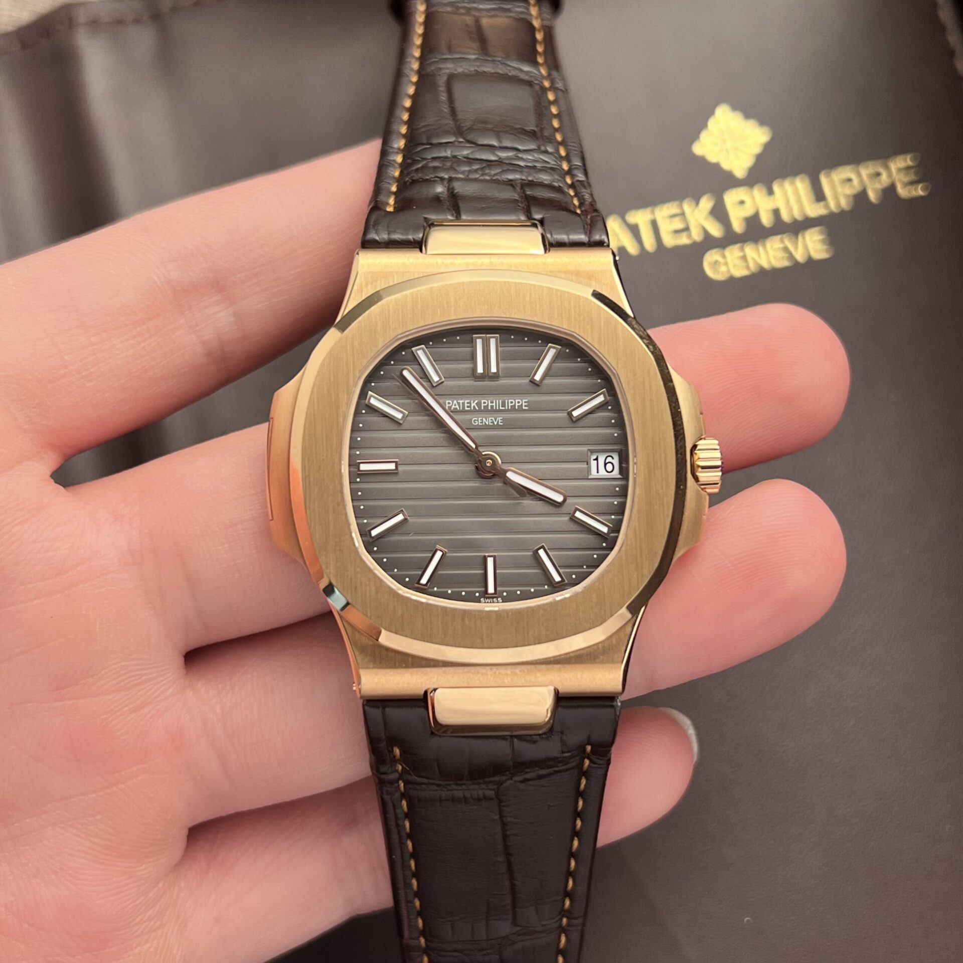 19591DE7-8578-BBEF-D2D4-870C7A01D10F.jpg Patek Philippe Nautilus 5711 Replica Watch Leather Strap 3K Factory 40mm - Image 1