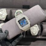 Cartier Santos Best Replica Watch With Full Natural Diamond VVS Blue Dial 39.8mm - Image 2