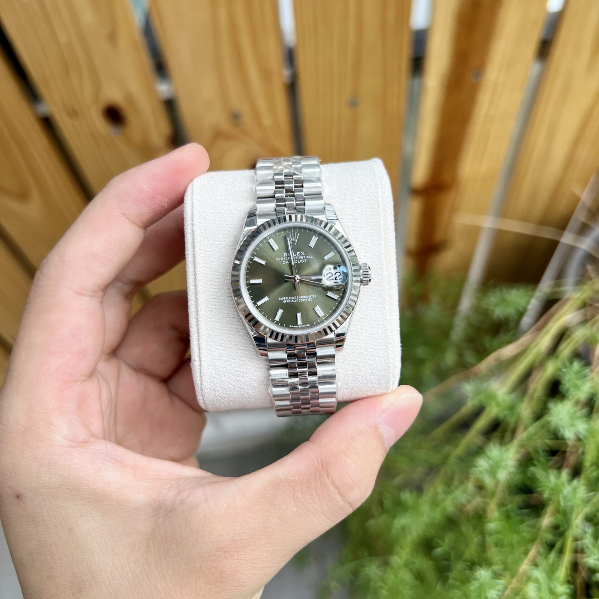 236A62A6-026D-EF7D-35B3-F4D129D24E42.jpg Rolex DateJust Women Green Dial Jubilee Strap Super Fake 1:1 EW 31mm - Image 1