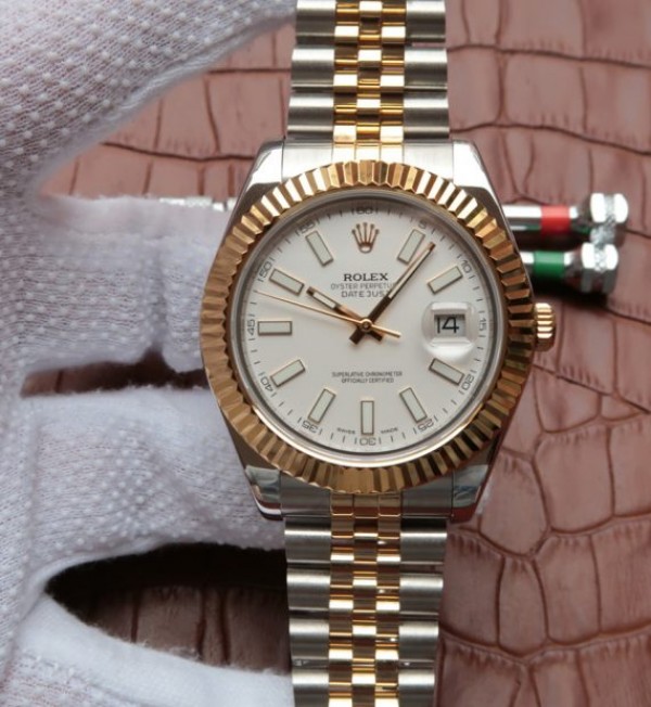 23AAAA5D-1E74-B1F5-2A0B-3E380CCDB37A.jpg Replica Rolex DateJust 41mm 126333 Noob YG Wrapped White Dial SS/YG Jubilee Bracelet A2836 - Image 1