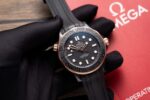 Omega Replica Watch Seamaster Black Dial Rubber Strap VS Factory 42mm - Image 2
