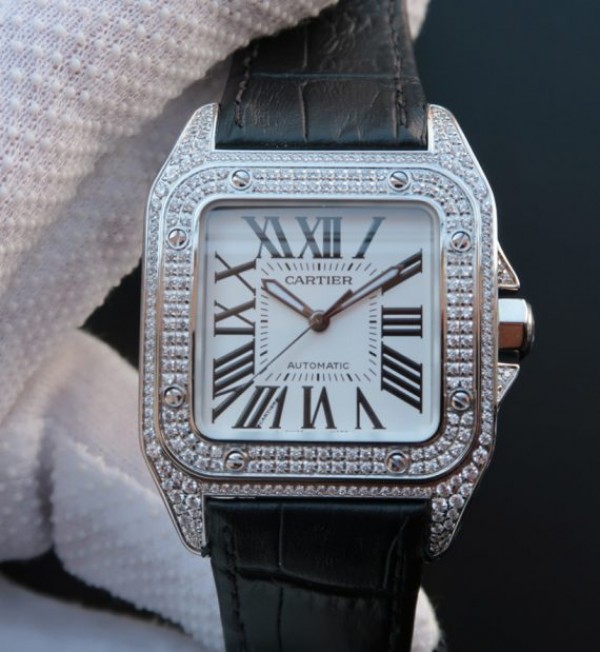 261F0080-D1D1-B2C1-5AEE-D09DFC6F44BA.jpg Replica Cartier V6 Santos 100 41mm White Dial Diamond Bezel Black Leather Strap A2824 - Image 1