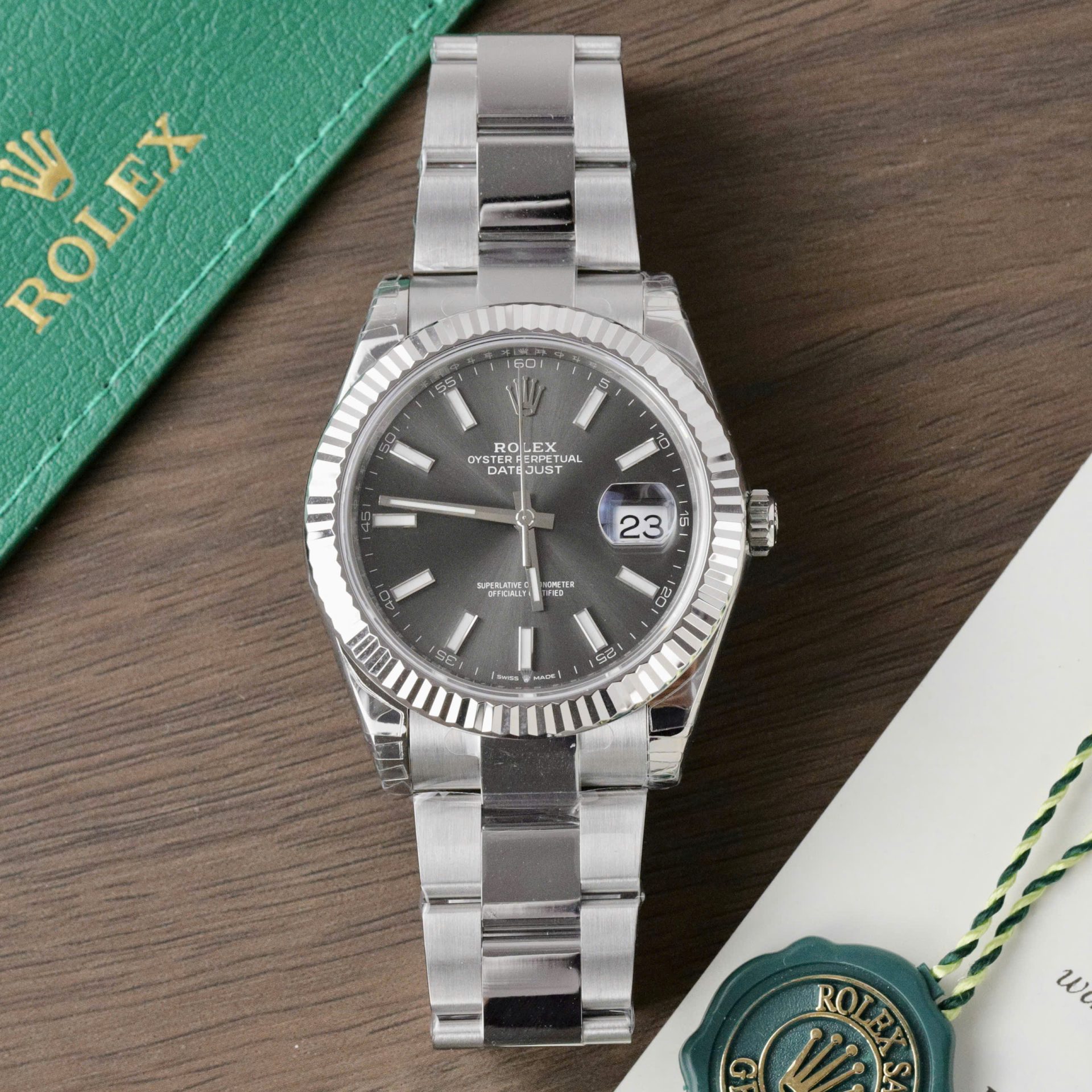 263F7D8D-9ACE-7EBC-0901-C65A7D444589.jpg Rolex DateJust 126334 Replica Watch Gray Dial Oyster Strap VS Factory 41mm - Image 1