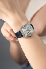 Cartier Replica 1:1 Watch Santos Dumont Large With Full Moissanite Diamond Hong Kong 42mm - Image 9