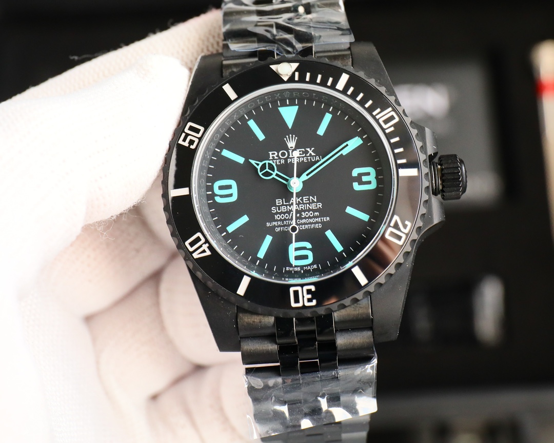 2B441BA2-9DCE-B63E-FFFE-BBFE371328DA.jpg Rolex Dark Legend Submariner – DLC Black Finish – 40MM – Cyan(1:1 replica) - Image 1
