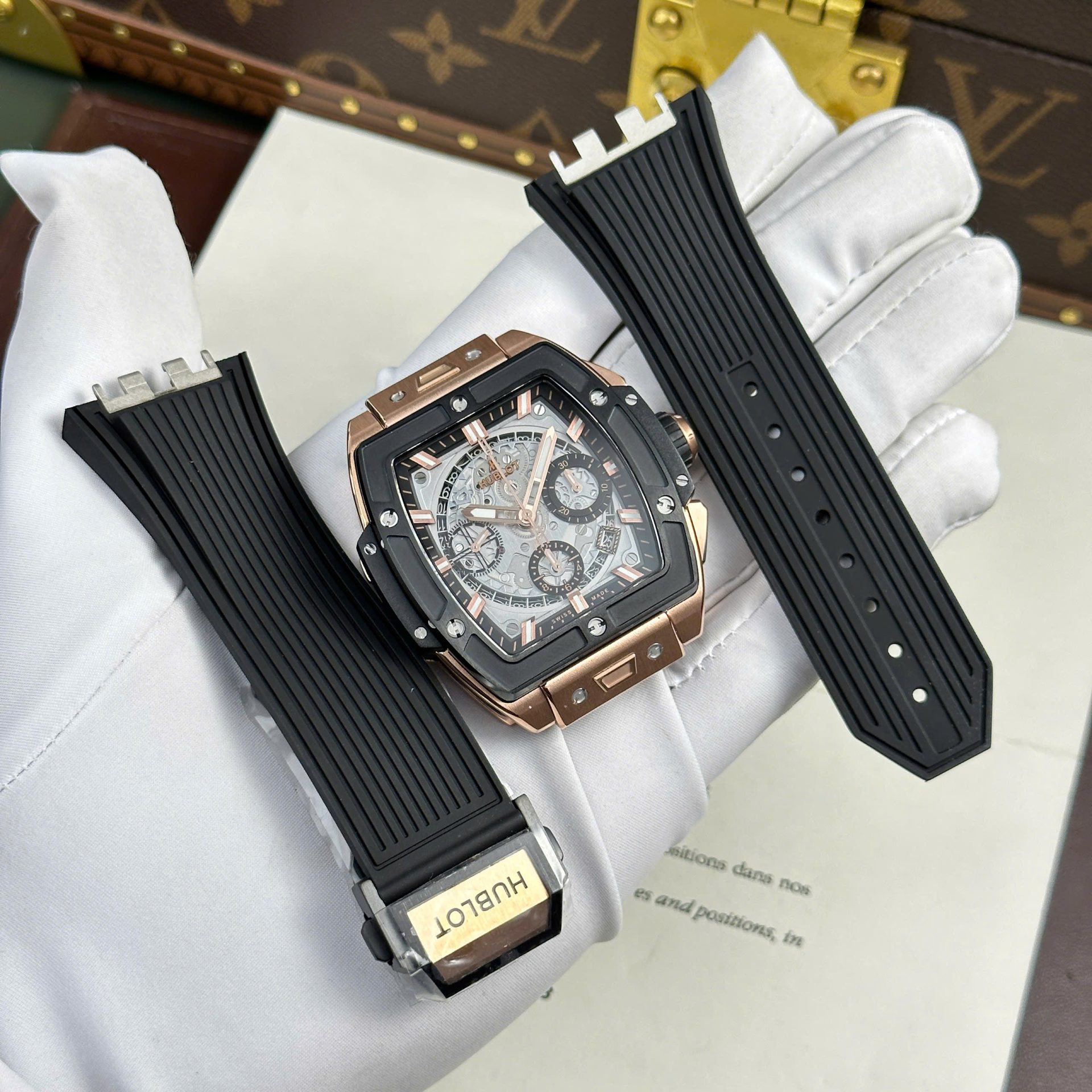 2BDDEAED-F24E-F4C6-D6E0-58270AED2514.jpg Hublot Spirit Of Big Bang King Gold Replica Watch Bezel Black Ceramic BBF Factory 42mm - Image 1
