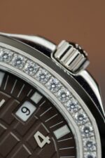 Patek Philippe Aquanaut 5067 Replica Watches Quartz Movement PPF Factory 35.6mm - Image 6