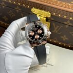 Rolex Cosmograph Daytona 116515LN Black Dial Replica 11 Watch Gold Wrapped 40mm - Image 3
