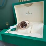 Rolex Fake Watch Day-Date Dial Chocolate President Dial EW Factory 36mm - Image 3