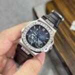 Patek Philippe Nautilus 5724G Replica 1:1 Watch Blue Dial GF Factory 40mm - Image 3