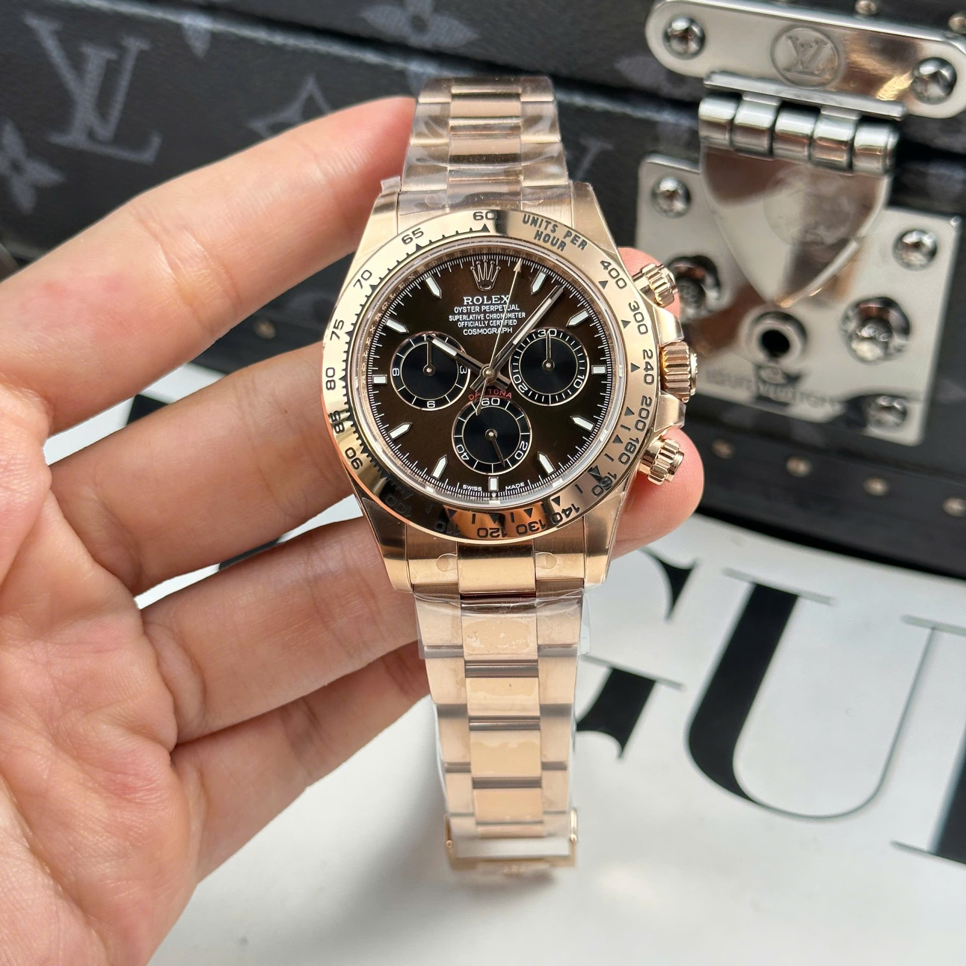 35E43B0D-EF08-7226-7853-F25B45CABE2D.jpg Rolex Cosmograph Daytona 126508 Clone Watches Chocolate Dial Oyster Strap THB Factory 40mm - Image 1