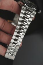Patek Philippe Best Replica Watches Nautilus 5712 Custom Authentic Details 40mm - Image 18
