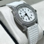 Patek Philippe Replica 11 Watch Aquanaut 5069G With Moissanite Diamond 35.6mm - Image 3