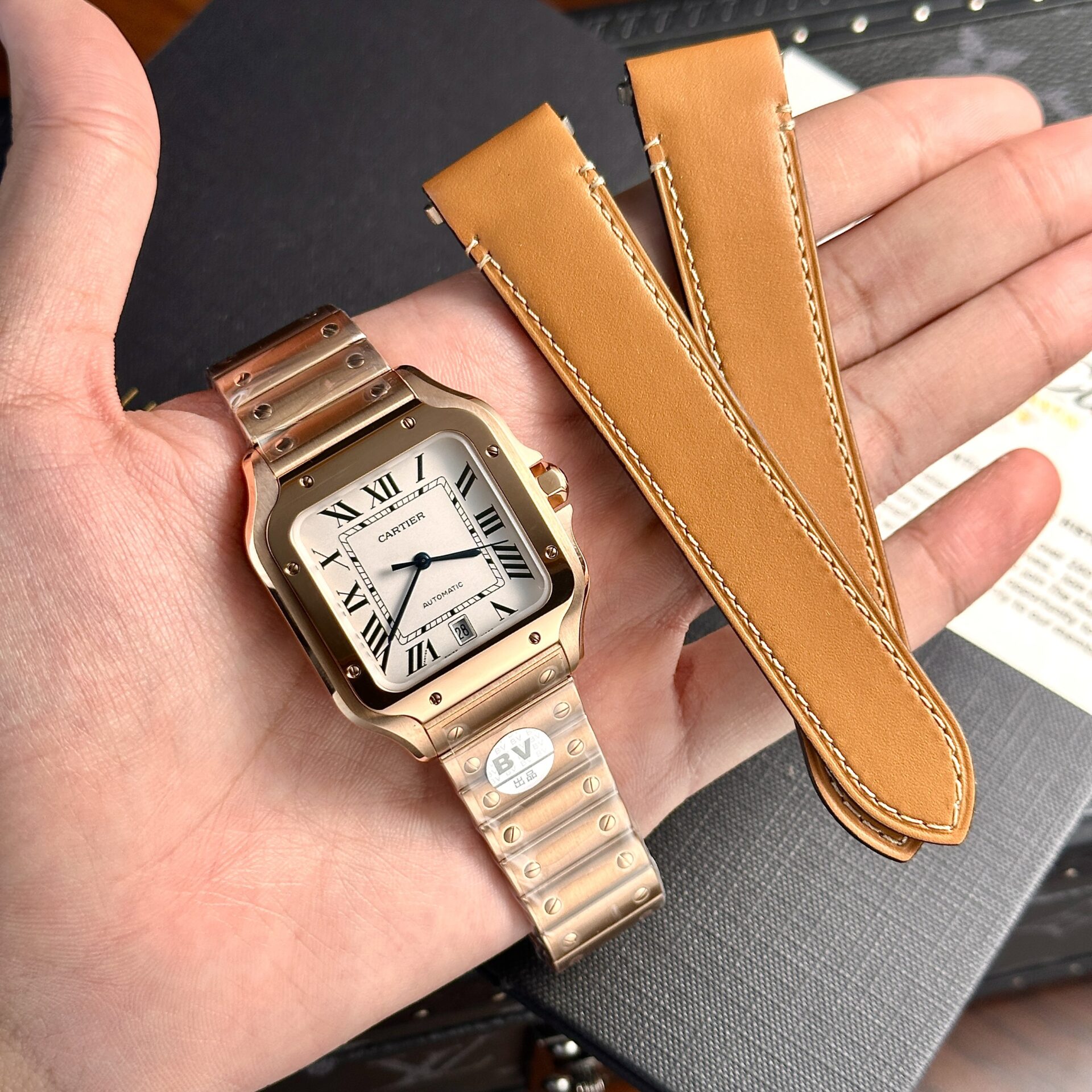 3F9A2CF2-4C4F-EF45-53C4-AB477AEE0FC0.jpg Cartier Santos Replica Watch Rose Gold BV Factory 39.8mm - Image 1