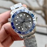 Omega Replica 11 Watch Seamaster Diver 300M Grey Dial Blue Ceramic Bezel Factory VS 42mm - Image 3
