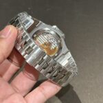 Patek Philippe Nautilus 5723 Replica Watches Custom Benzel Sapphire Blue 40mm - Image 5