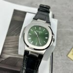 Patek Philippe Nautilus 5711 Replica Watch Leather Strap Green Dial 40mm - Image 3