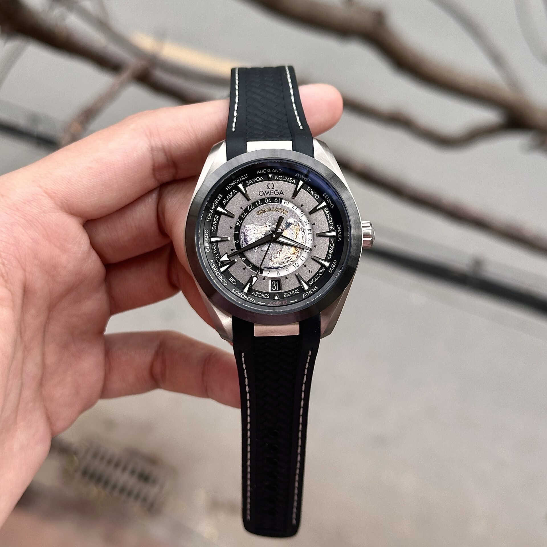 4E4A1FA9-2CF1-1272-96D3-9FB078B6E2B8.jpg Omega Replica Watch Aqua Terra Worldtimer Gray Dial Rubber Strap VS Factory 43mm - Image 1
