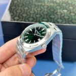 Vacheron Constantin Overseas 4500V Replica High-class Watch Green Dial PPF Factory 41mm - Image 4