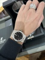 Hublot Replica 1:1 Watch Classic Fusion Full Black Moissanite Diamond 42mm - Image 6
