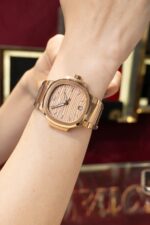 Patek Philippe Nautilus 7118 Replica Watches Rose Gold Swiss Movement 3K Factory 35,2mm - Image 2