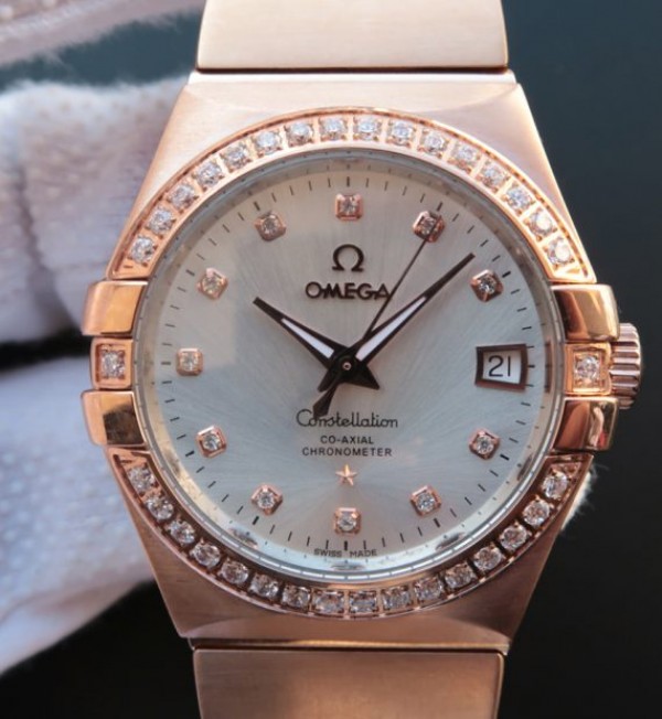 694A71E3-C6EA-6FB9-7C0A-07B9D9CD773E.jpg Replica Omega V6 Constellation RG White Dial Diamonds Bezel RG Bracelet A2500 - Image 1