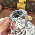 Vacheron Constantin Overseas Ultra-Thin 2000V Imitation Watches Gray Dial Metal Wire 8F Factory 40mm - Image 5