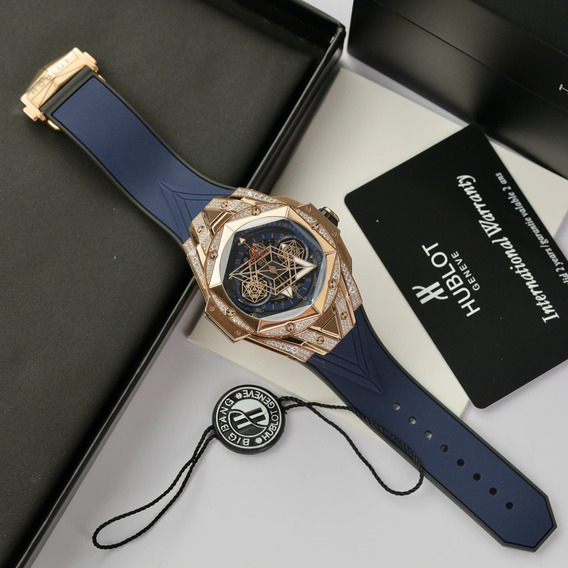 75A8D5B5-E748-8177-9FB2-9D0923E49B48.jpg Hublot Big Bang Sang Bleu II King Gold Fake Watch Blue HB Factory 44mm - Image 1