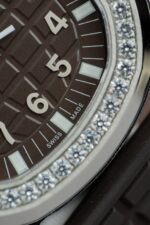 Patek Philippe Aquanaut 5067 Replica Watches Quartz Movement PPF Factory 35.6mm - Image 5