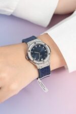 Hublot Replica 11 Watch Classic Fusion Women s Full Diamond Moissanite Blue 33mm - Image 5