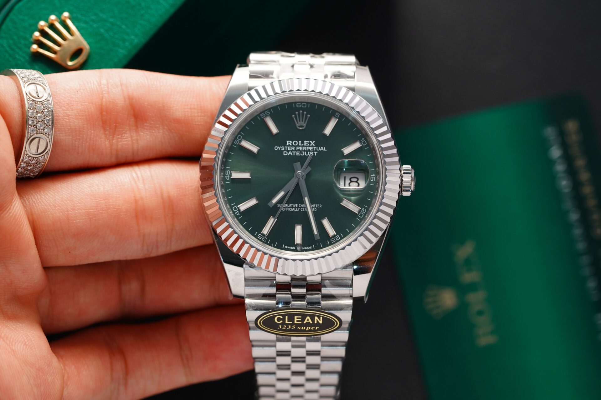 81C85B23-BE36-62CB-E7BC-DC9C9388E7C7.jpg Rolex Datejust 126334 Replica Watch Green Dial Clean Factory 41mm - Image 1