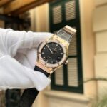 Hublot Replica Watch Classic Fusion King Gold Black Dial With Diamond Bezel 42mm - Image 2