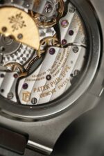 Patek Philippe Best Replica Watches Nautilus 5712 Custom Authentic Details 40mm - Image 14