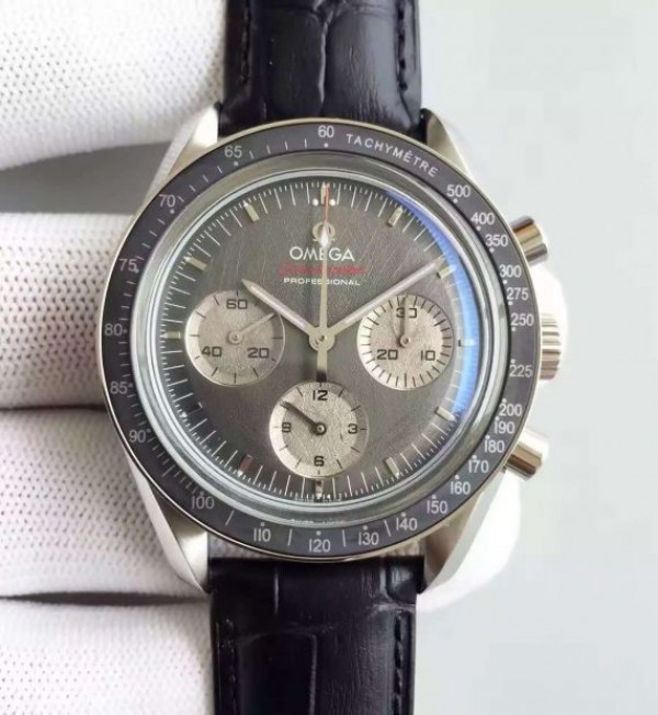 9561FDC6-F02A-CDD4-6EF1-FE98B0DBE863.jpg Replica Omega Speedmaster Apollo 17 40th anniversary Gray Dial Leather Strap Manual Winding - Image 1