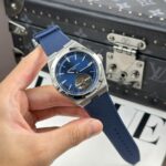 Vacheron Constantin Overseas 6000V Tourbillon Replica Watch Blue Dial 42.5mm - Image 2