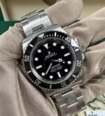 Rolex Submariner Series 114060-0002 40 mm black dial(1:1 replica) - Image 3