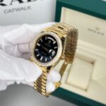 Rolex Day-Date Replica Watch 18K Gold Wrapped Black Dial With Diamond Bezel GM V2 40mm - Image 3