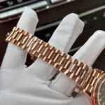 Rolex Day-Date Dial Chocolate Copies Watch 18K Gold Wrapped Weight 186Gram QF 40mm - Image 9