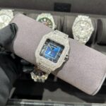 Cartier Santos Best Replica Watch With Full Natural Diamond VVS Blue Dial 39.8mm - Image 4