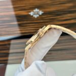 Patek Philippe Nautilus 5712R Good Imtation Watches Gray Dial Metal Wire PPF Factory Version 3 40mm - Image 6