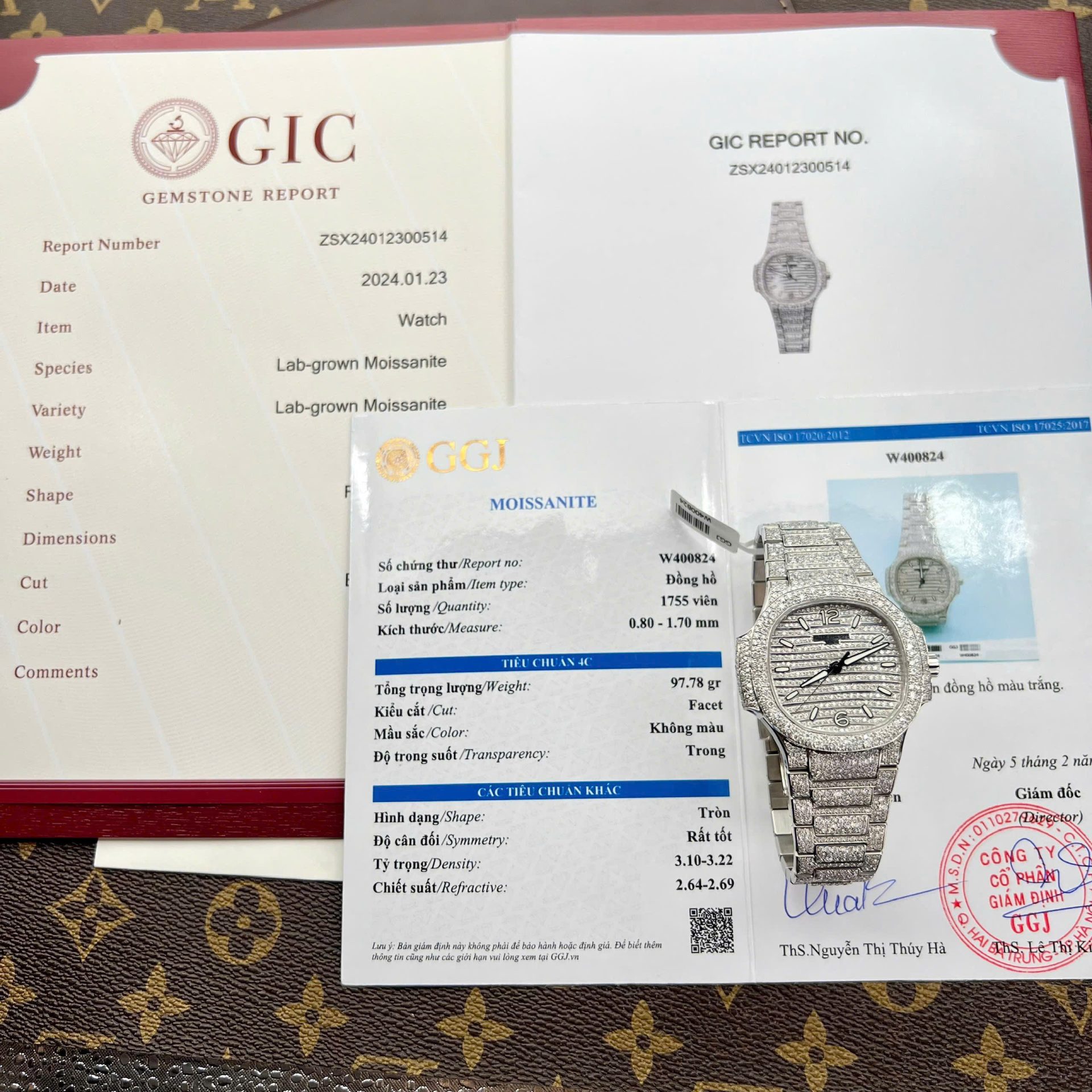 A7AB5ABE-26D8-96EB-C390-37EFA4D72373.jpg Patek Philippe Nautilus 7118 Best Copies Watch Diamonds Moissanite Hong Kong 35.2mm - Image 1