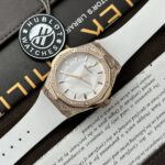 Hublot Replica 1:1 Watch Classic Fusion Orlinski King Gold Full Diamonds White 40mm - Image 2