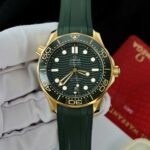 Omega Seamaster Diver 300M Replica Watches Green Dial Rubber Strap VS Factory 42mm - Image 4